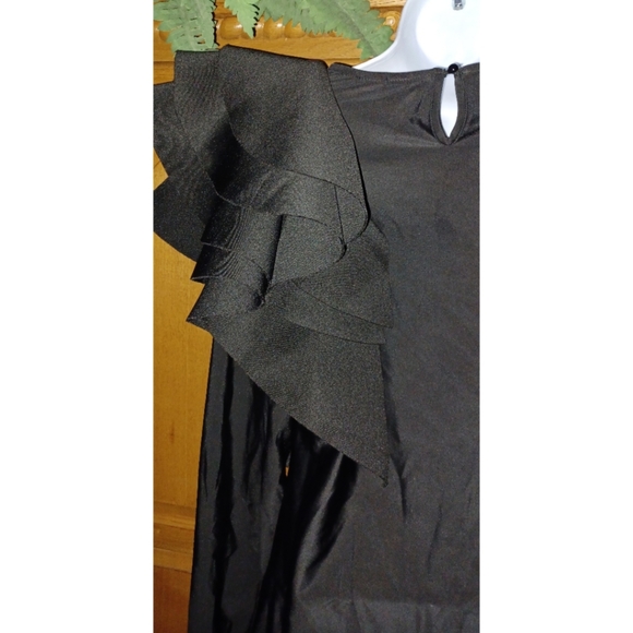 ESY Studio EY |  Black Tiered Flutter Shoulder Detail Long-Sleeve Top - Picture 10 of 16